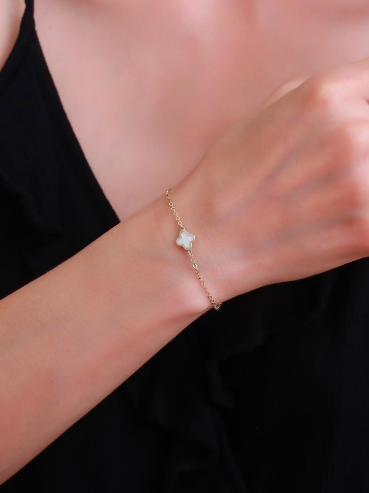 kleeblatt-armband-gold-585-echt-14-karat-gold-weiss-emaille-kleeblatt-armband